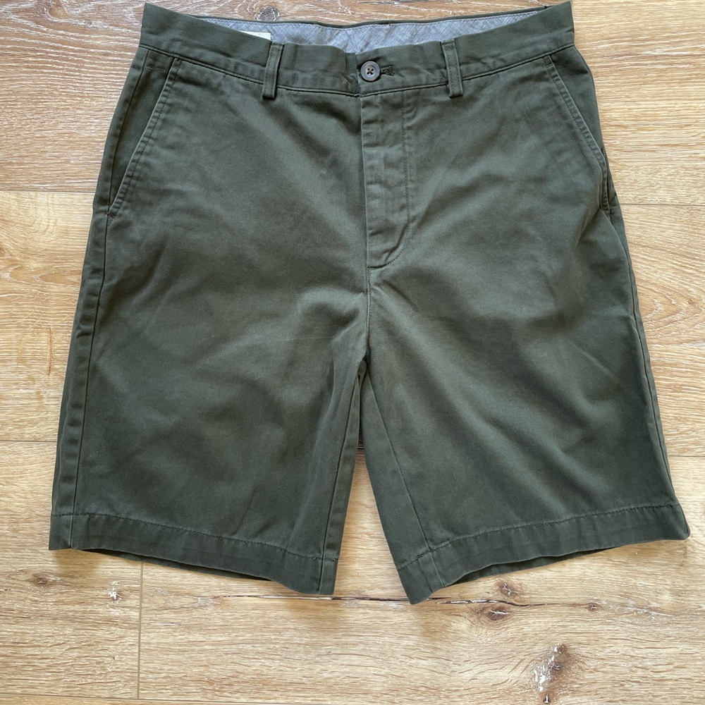 Men’s Amazon Essentials Men's Classic-Fit 9" Short size 30